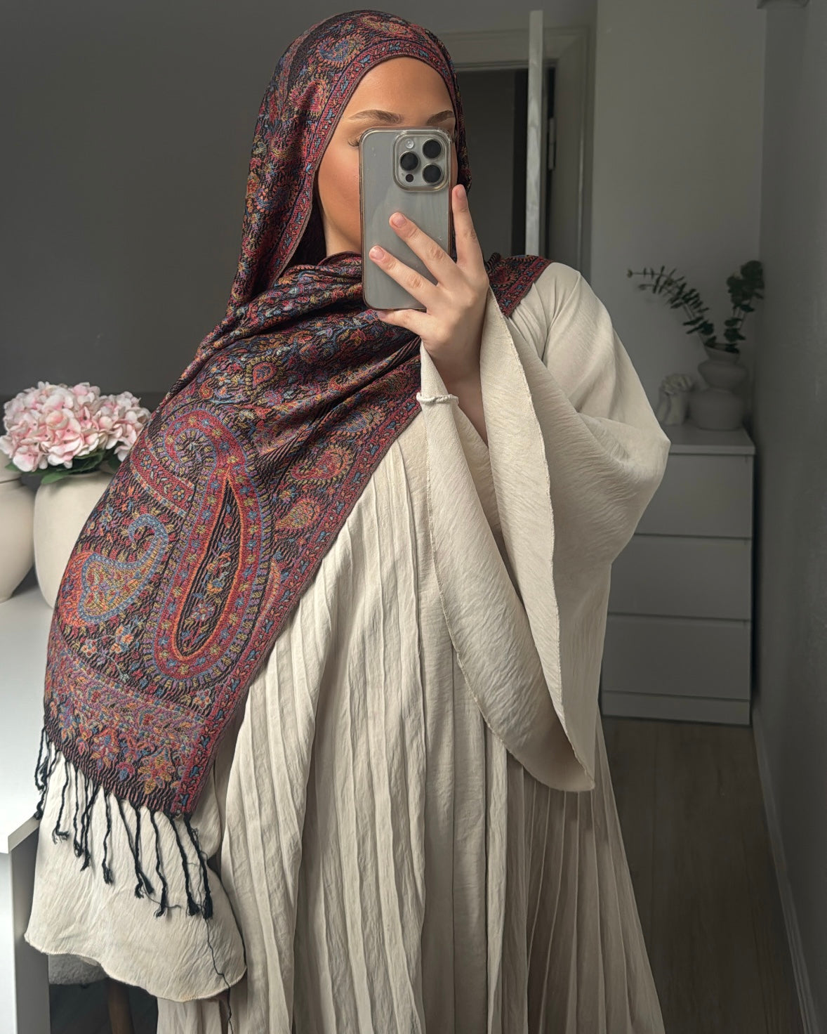 Black Pearl – Premium Pashmina Hijab