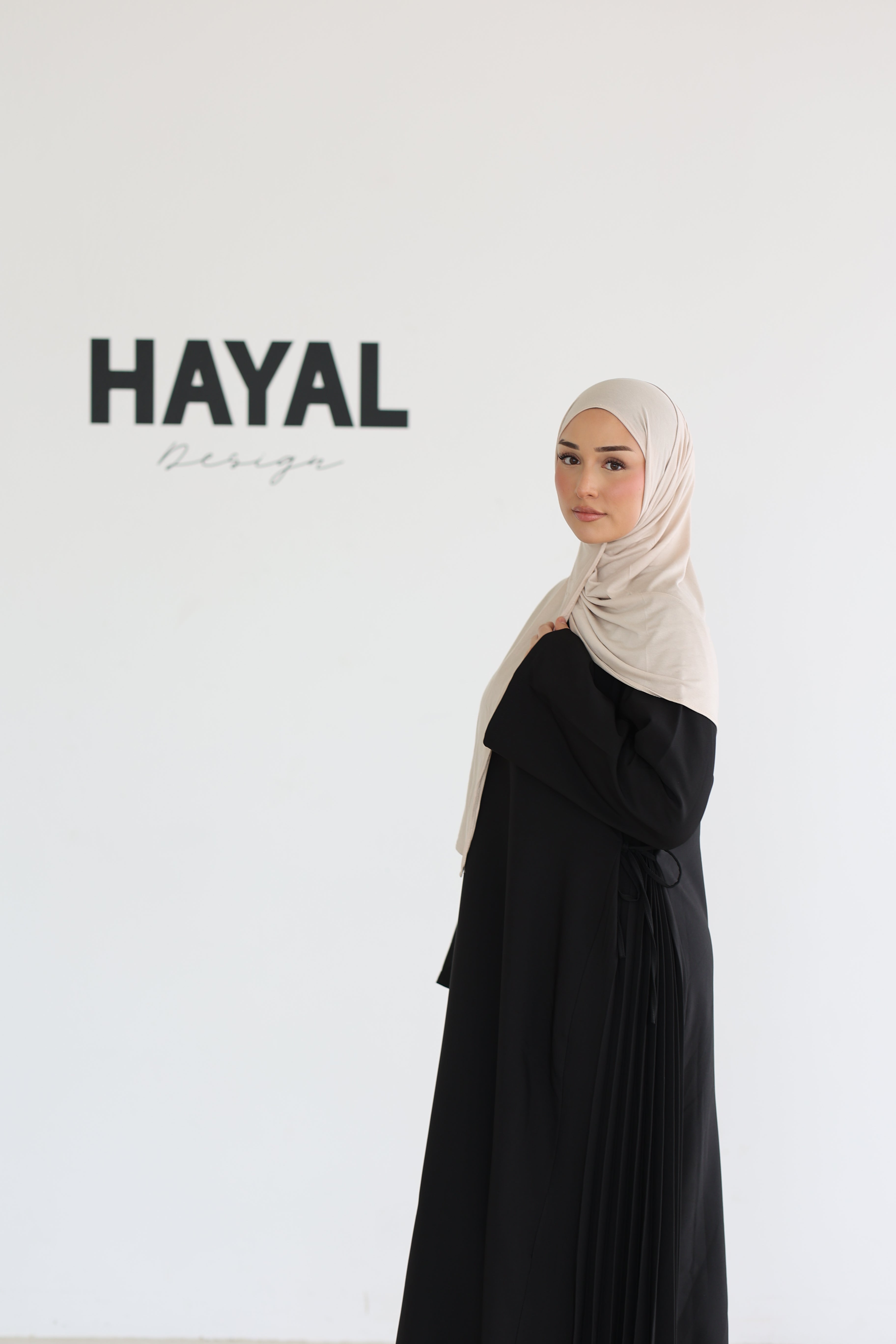 Hana Abaya