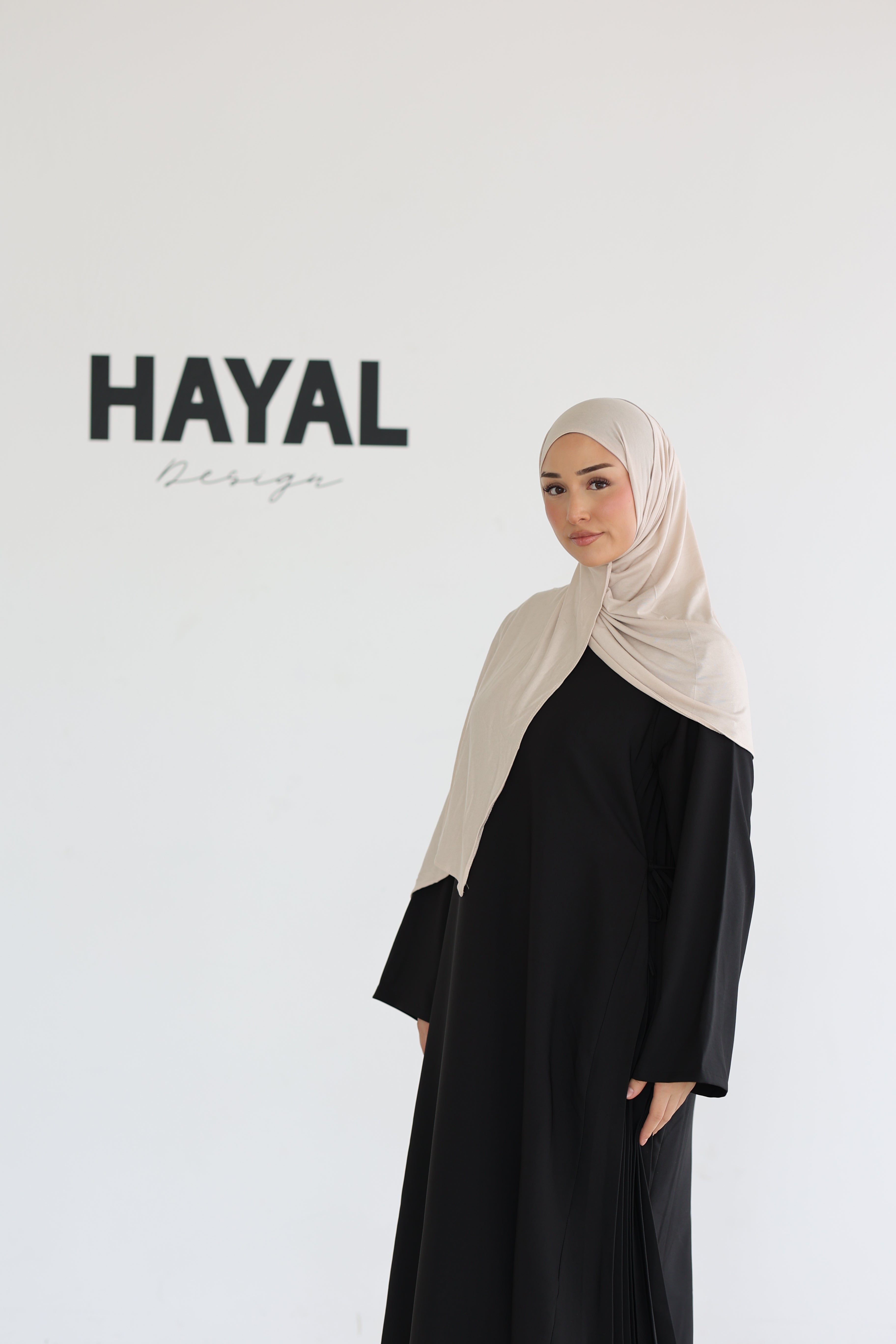 Hana Abaya
