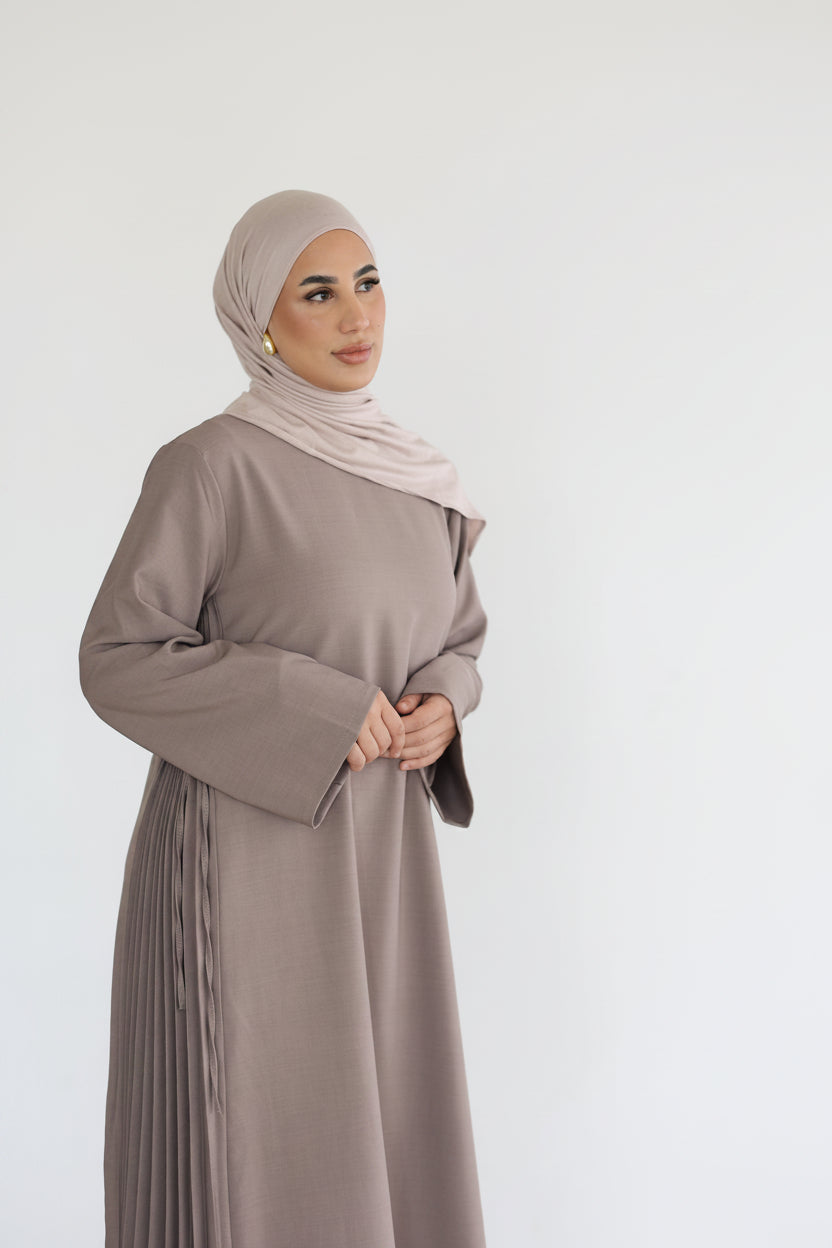 Hana Abaya