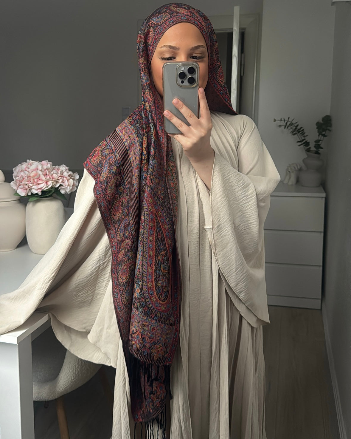 Black Pearl – Premium Pashmina Hijab