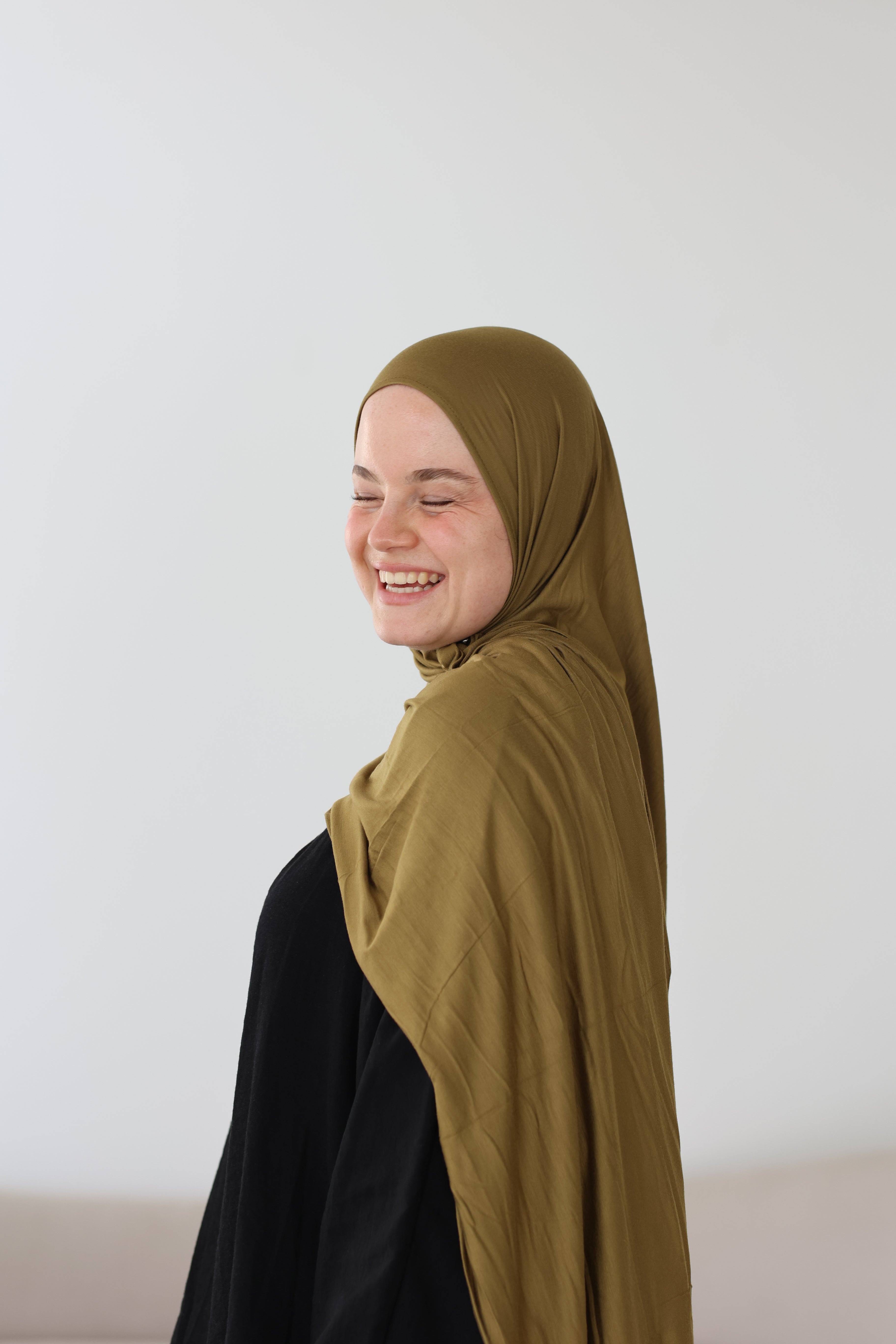 Premium Jersey in Golden Olive
