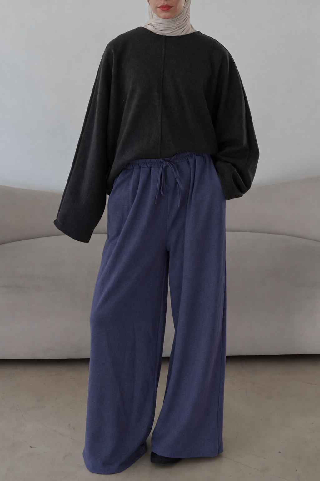 Wide Leg Hose