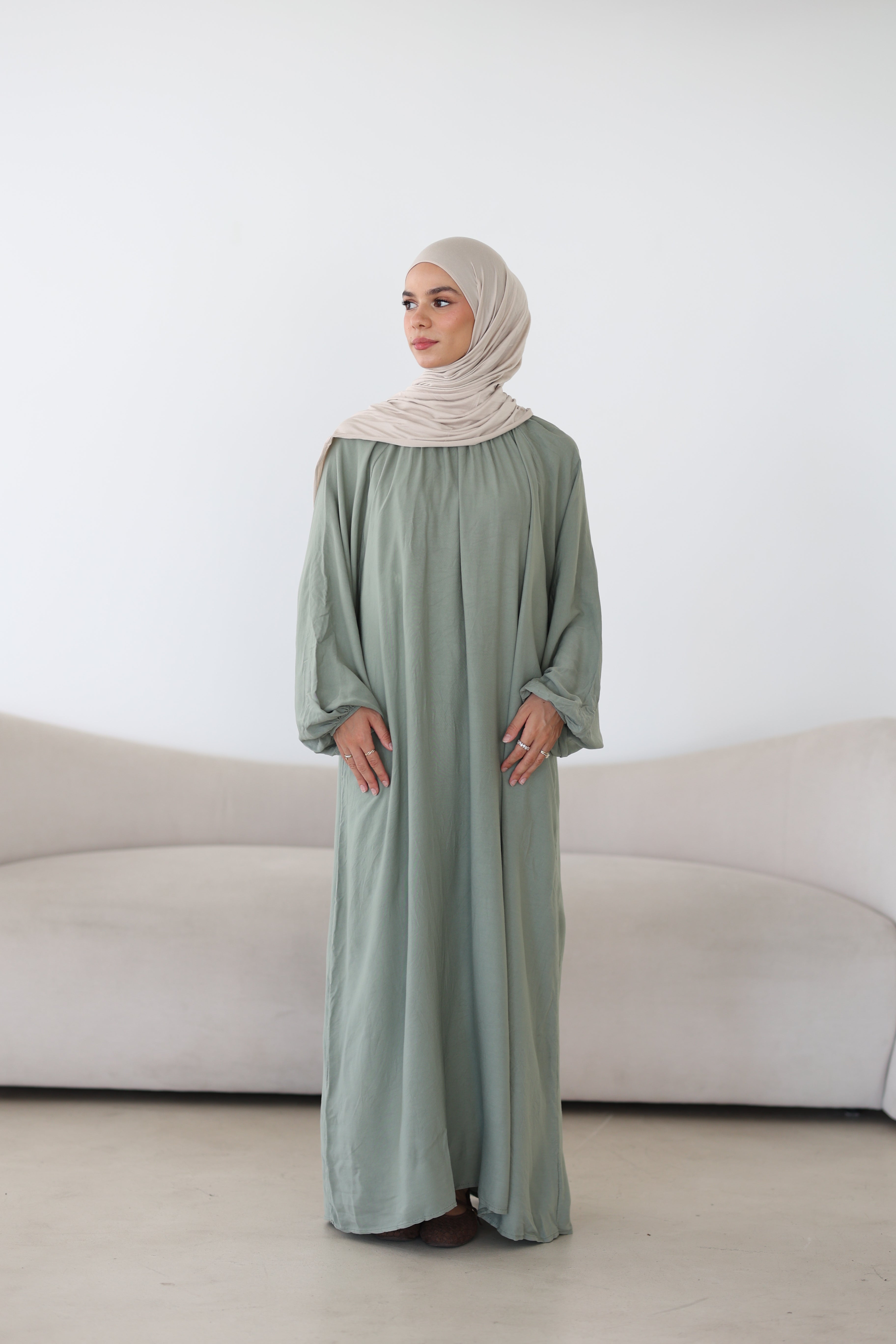 Lola Abaya