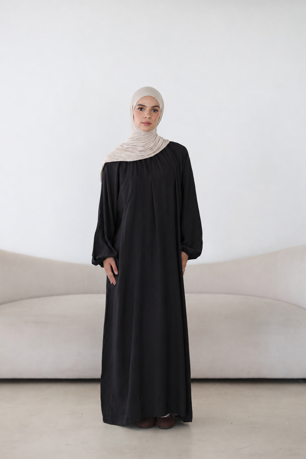 Lola Abaya