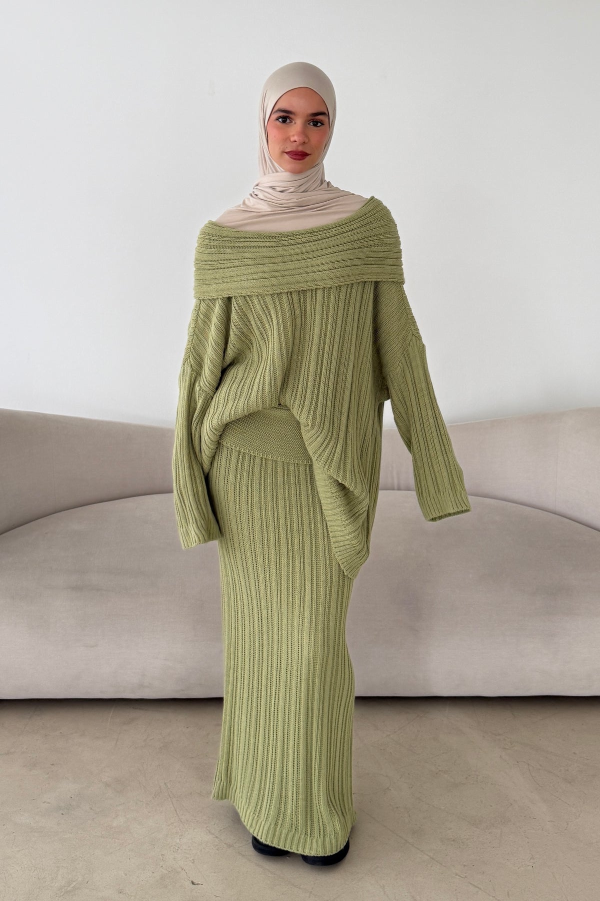 Off-Shoulder Strick-Zweiteiler