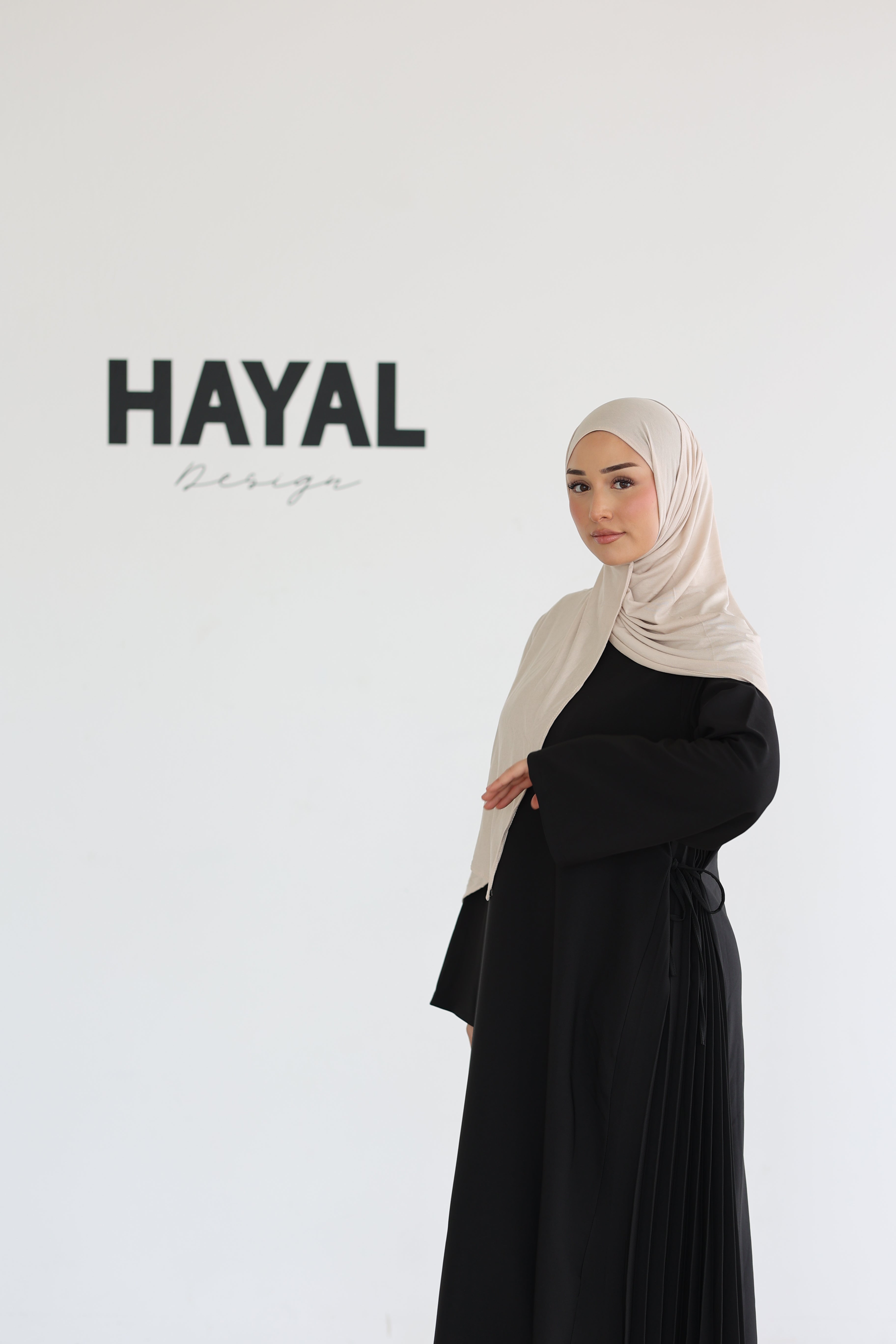 Hana Abaya